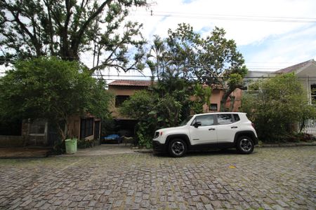 Casa de condomínio à venda com 350m², 4 quartos e 4 vagasFachada