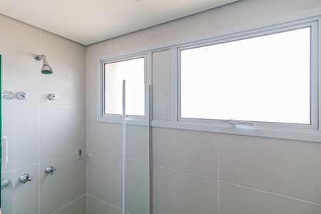 Apartamento à venda com 79m², 3 quartos e 1 vagaSuite - Banheiro