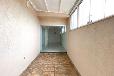 Apartamento à venda com 125m², 2 quartos e 1 vagaVaranda coberta