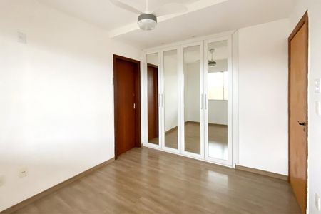 Apartamento à venda com 125m², 2 quartos e 1 vagaSuite 1