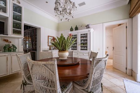 Casa à venda com 826m², 5 quartos e 5 vagasSala 3