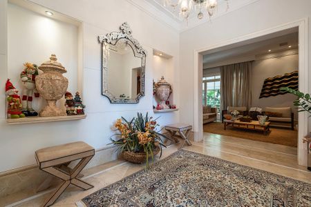 Hall de entrada de casa à venda com 5 quartos, 826m² em Vila Madalena, São Paulo