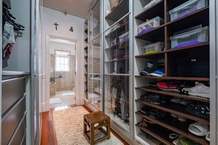 Casa à venda com 826m², 5 quartos e 5 vagasSuíte Master