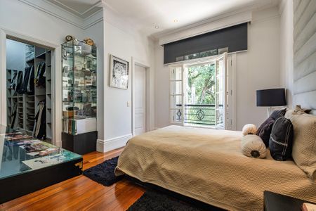 Casa à venda com 826m², 5 quartos e 5 vagasSuíte 5