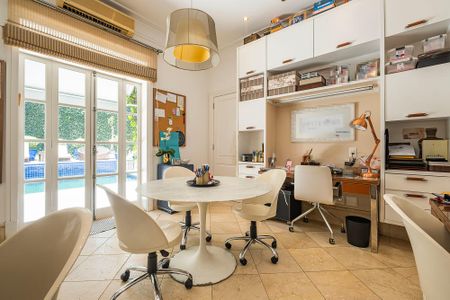 Casa à venda com 826m², 5 quartos e 5 vagasSala 2