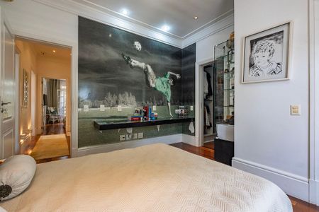 Casa à venda com 826m², 5 quartos e 5 vagasSuíte 5