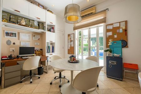 Casa à venda com 826m², 5 quartos e 5 vagasSala 2