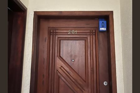 Apartamento para alugar com 70m², 2 quartos e 1 vagaLockbox