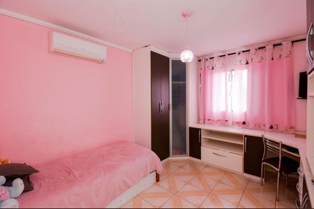 Quarto 1 de casa para alugar com 2 quartos, 145m² em Parque Continental Ii, Guarulhos