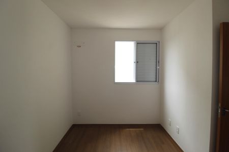 Quarto 2 de apartamento para alugar com 2 quartos, 44m² em Costa E Silva, Porto Alegre