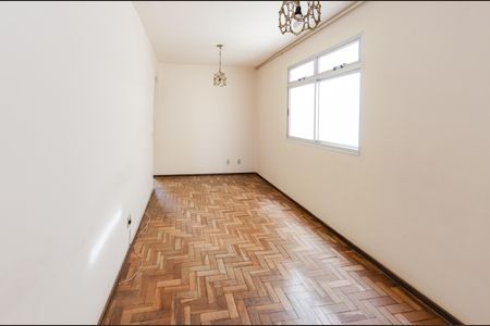 Sala de apartamento à venda com 3 quartos, 75m² em Padre Eustáquio, Belo Horizonte