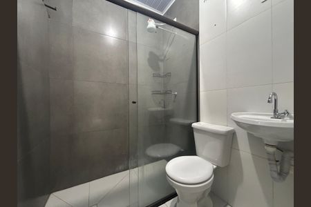 Apartamento para alugar com 90m², 2 quartos e 2 vagas Apartamento para alugar com 90m², 2 quartos e 2 vagasBanheiro