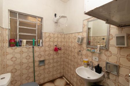 Casa à venda com 377m², 5 quartos e 3 vagasBanheiro casa 2