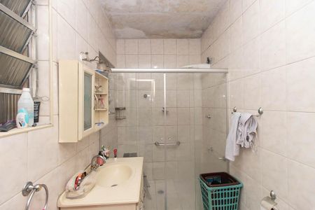 Casa à venda com 377m², 5 quartos e 3 vagasBanheiro 1