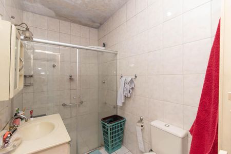Casa à venda com 377m², 5 quartos e 3 vagasBanheiro 1