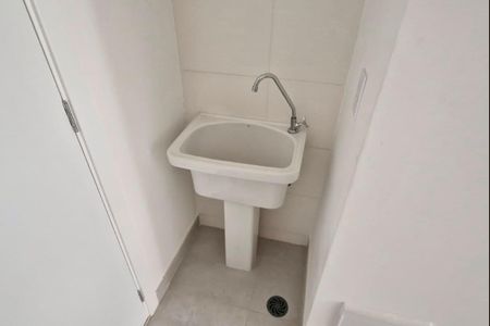 Studio para alugar com 24m², 1 quarto e sem vaga Studio para alugar com 24m², 1 quarto e sem vagaTanque