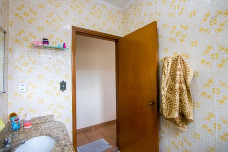 Casa à venda com 450m², 6 quartos e 6 vagasBanheiro social 2