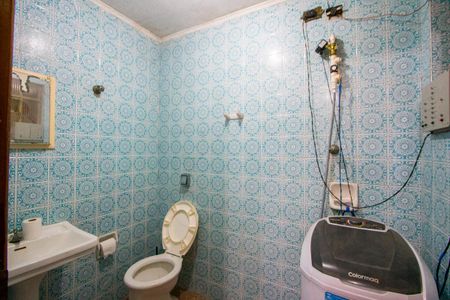 Casa à venda com 450m², 6 quartos e 6 vagasBanheiro de serviço