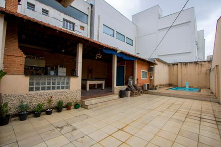 Casa à venda com 450m², 6 quartos e 6 vagasQuintal