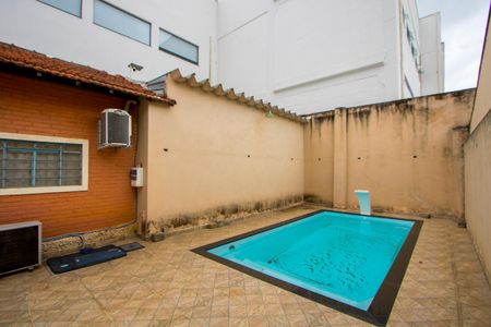 Casa à venda com 450m², 6 quartos e 6 vagasPiscina
