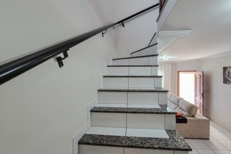 Casa à venda com 170m², 3 quartos e 2 vagascorredor