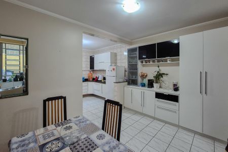 Casa à venda com 170m², 3 quartos e 2 vagasCozinha