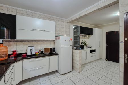 Casa à venda com 170m², 3 quartos e 2 vagasCozinha