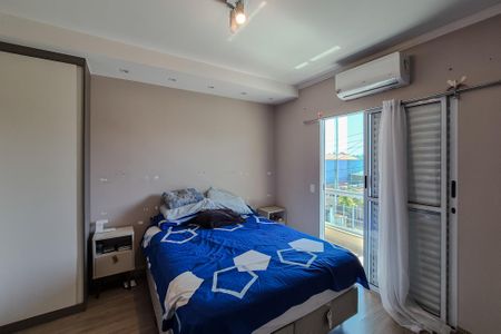 Casa à venda com 170m², 3 quartos e 2 vagasSuíte