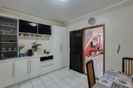 Casa à venda com 170m², 3 quartos e 2 vagasCozinha