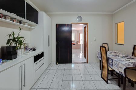 Casa à venda com 170m², 3 quartos e 2 vagasCozinha