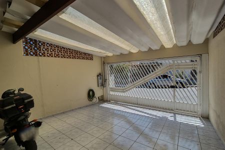 Casa à venda com 170m², 3 quartos e 2 vagasGaragem