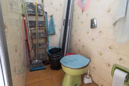 Casa à venda com 90m², 3 quartos e 2 vagasBanheiro de serviço