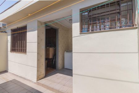 Casa à venda com 90m², 3 quartos e 2 vagasEdícula