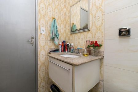 Casa à venda com 90m², 3 quartos e 2 vagasBanheiro