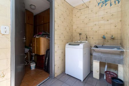 Casa à venda com 90m², 3 quartos e 2 vagasÁrea de Serviço