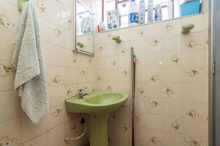 Casa à venda com 90m², 3 quartos e 2 vagasBanheiro de serviço