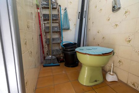 Casa à venda com 90m², 3 quartos e 2 vagasBanheiro de serviço