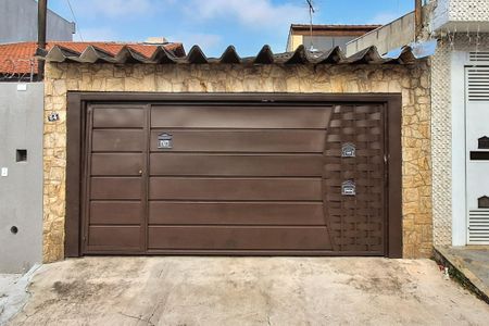 Casa à venda com 90m², 3 quartos e 2 vagasFachada