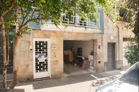 Casa para alugar com 320m², 2 quartos e sem vagaFachada