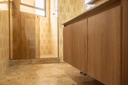 Casa para alugar com 320m², 2 quartos e sem vagaBanheiro