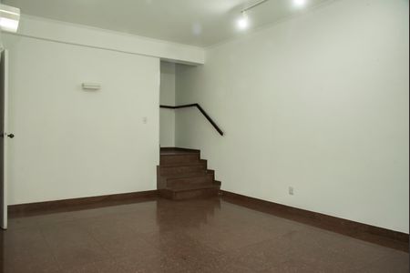 Casa para alugar com 320m², 2 quartos e sem vagaSala