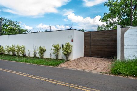 Casa para alugar com 2000m², 4 quartos e sem vagaFachada externa 