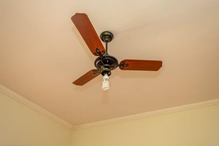 Casa para alugar com 2000m², 4 quartos e sem vagaDetalhe Suite 1-Ventilador