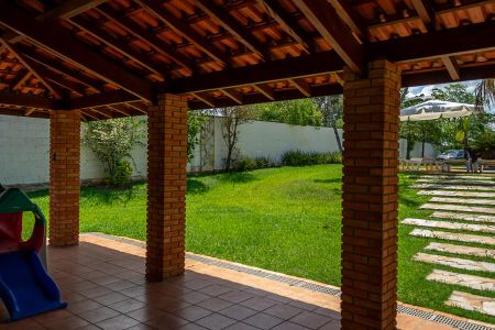 Casa para alugar com 2000m², 4 quartos e sem vagaVista Sala