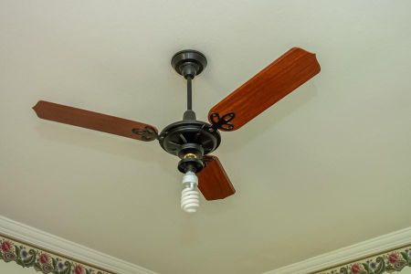 Casa para alugar com 2000m², 4 quartos e sem vagaDetalhe Suíte 3-Ventilador