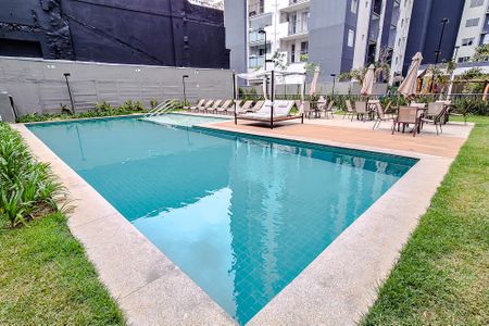 Apartamento à venda com 34m², 2 quartos e sem vaga Apartamento à venda com 34m², 2 quartos e sem vagaÁrea comum - Piscina
