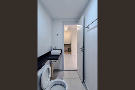 Apartamento à venda com 34m², 2 quartos e sem vaga Apartamento à venda com 34m², 2 quartos e sem vagaBanheiro