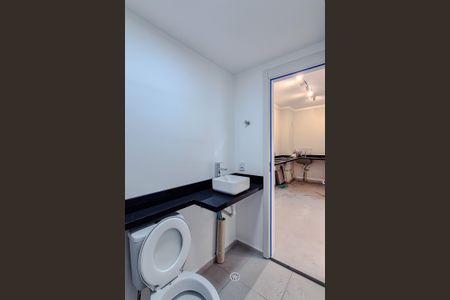 Apartamento à venda com 34m², 2 quartos e sem vaga Apartamento à venda com 34m², 2 quartos e sem vagaBanheiro
