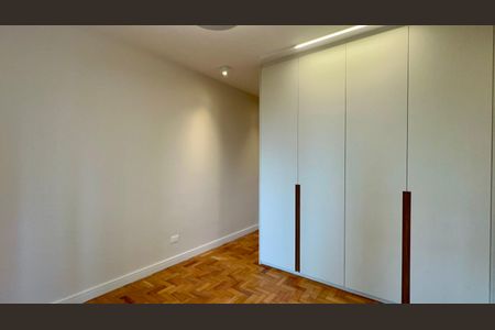 Apartamento à venda com 212m², 3 quartos e 1 vagaSuíte 2