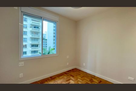 Apartamento à venda com 212m², 3 quartos e 1 vagaSuíte 2